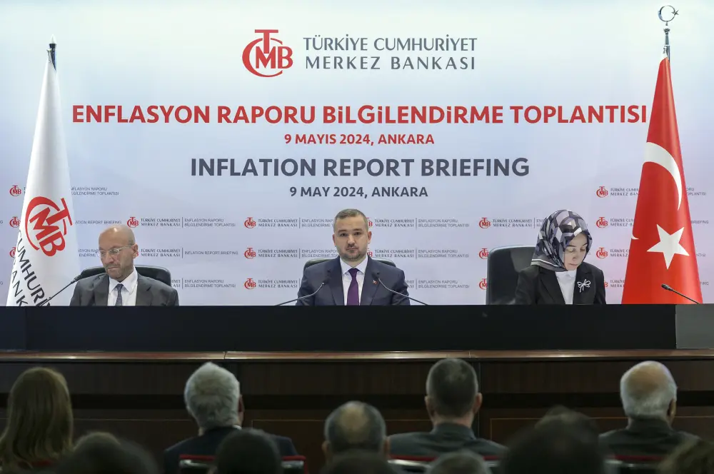 Enflasyon hedefleri için sıkı politika sürecek Enflasyon hedefleri için sıkı politika sürecek