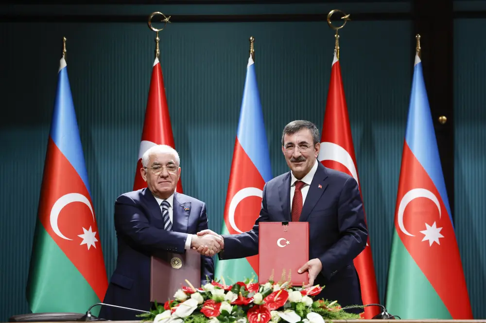Türkiye ve Azerbaycan arasında 4 yeni anlaşma Türkiye ve Azerbaycan arasında 4 yeni anlaşma