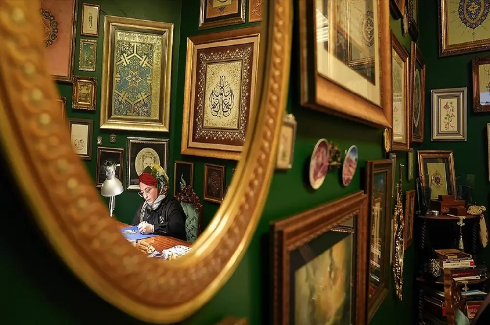 Klasik Türk sanatlarına gençlerin ilgisi her geçen gün artıyor Klasik Türk sanatlarına gençlerin ilgisi her geçen gün artıyor
