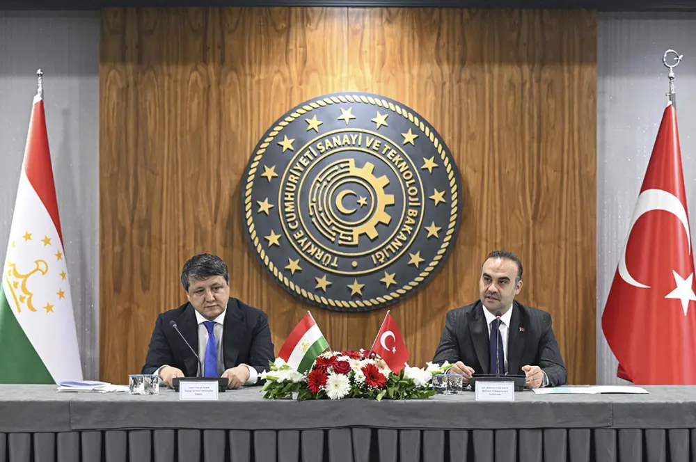 Tacikistan ile 4 önemli anlaşmaya imza atıldı Tacikistan ile 4 önemli anlaşmaya imza atıldı