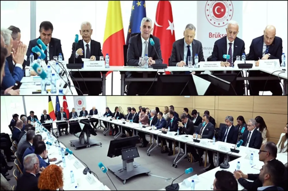 Bakan Bolat, Brüksel'de Türk iş insanları ve STK temsilcileriyle buluştu Bakan Bolat, Brüksel'de Türk iş insanları ve STK temsilcileriyle buluştu