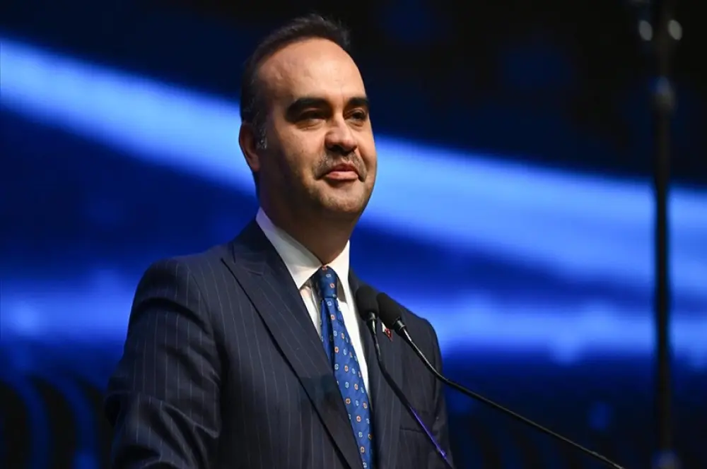 Türkiye, güven veren yatırım ortamıyla emin adımlarla yoluna devam ediyor Türkiye, güven veren yatırım ortamıyla emin adımlarla yoluna devam ediyor