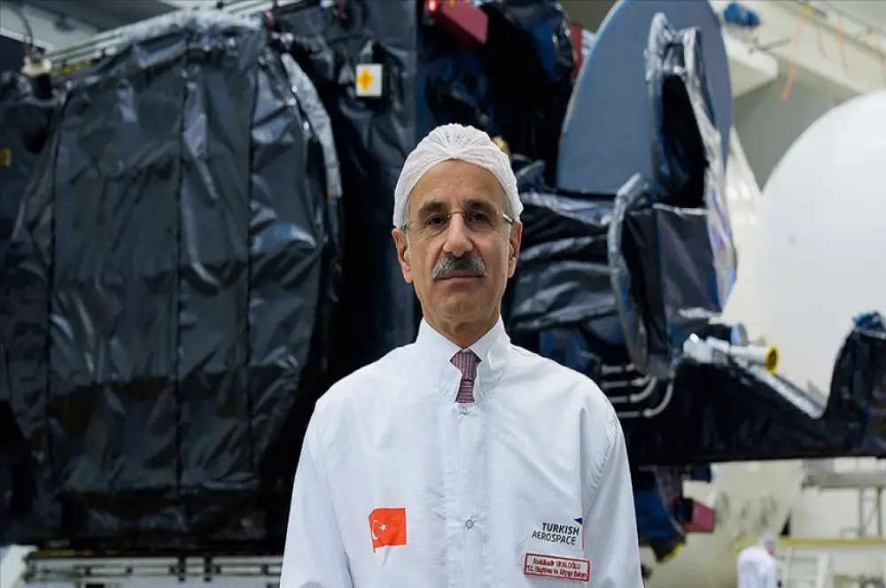 Türksat 6A'yı fırlatma işlemleri için 4 Haziran'da ABD'ye gönderiyoruz Türksat 6A'yı fırlatma işlemleri için 4 Haziran'da ABD'ye gönderiyoruz