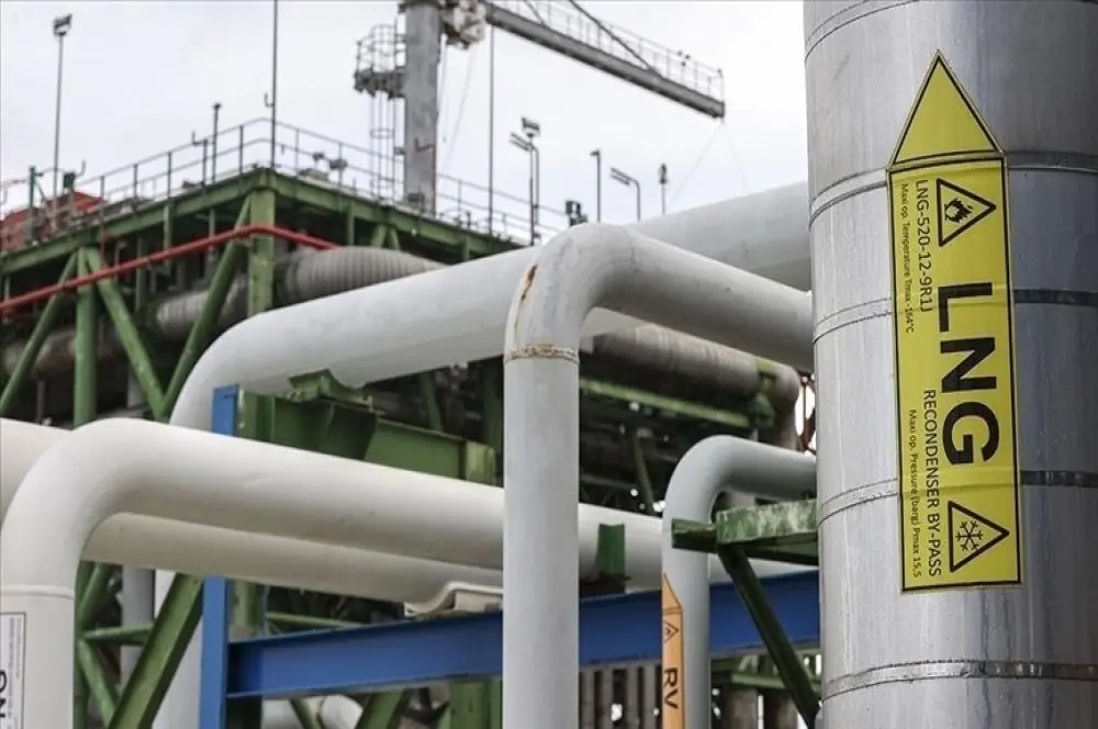 LNG piyasasında 192 yeniden gazlaştırma 80 sıvılaştırma terminali hizmet veriyor