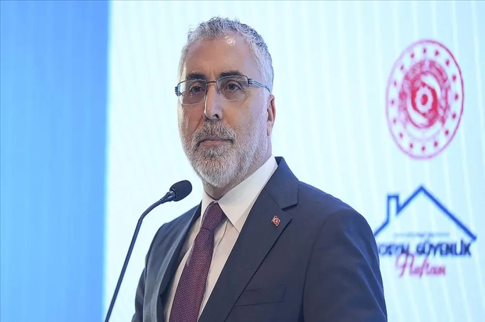 Bakan Işıkhan, ILO'nun 112. Uluslararası Çalışma Konferansı'nı değerlendirdi Bakan Işıkhan, ILO'nun 112. Uluslararası Çalışma Konferansı'nı değerlendirdi