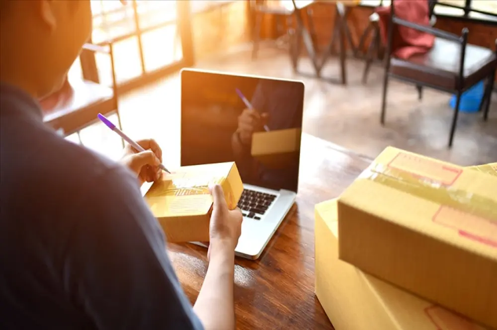 E-ticaret sektörü kargo firmalarını daha dijital hale getiriyor E-ticaret sektörü kargo firmalarını daha dijital hale getiriyor