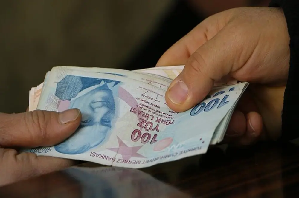 Kamu işçilerine ek ödemenin tarihleri Resmi Gazete'de Kamu işçilerine ek ödemenin tarihleri Resmi Gazete'de