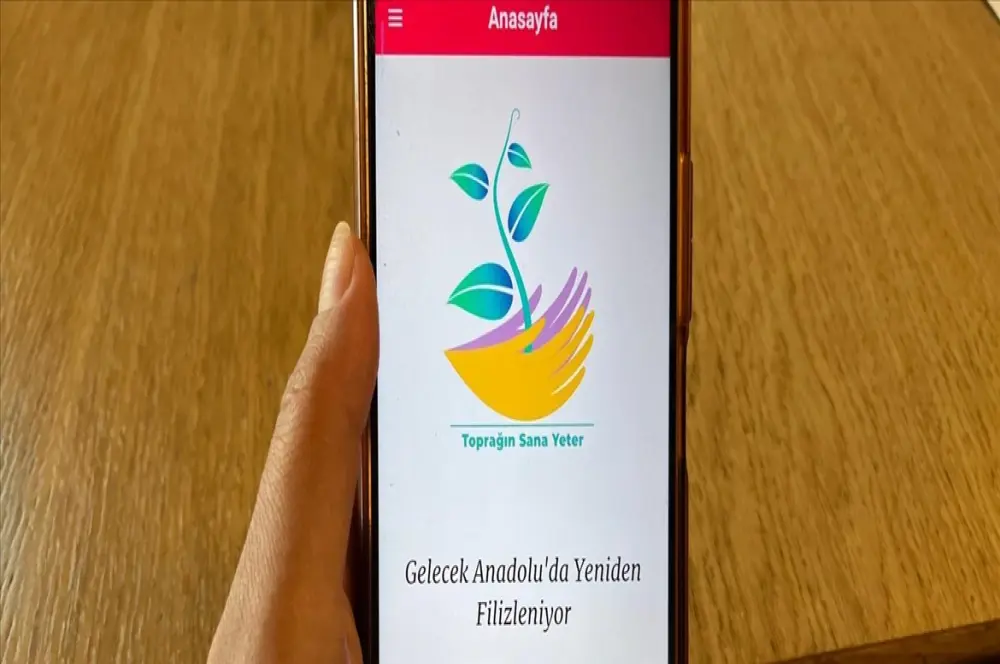 "Toprağın Sana Yeter" uygulaması çiftçiye sürdürülebilir yol haritası sunuyor "Toprağın Sana Yeter" uygulaması çiftçiye sürdürülebilir yol haritası sunuyor