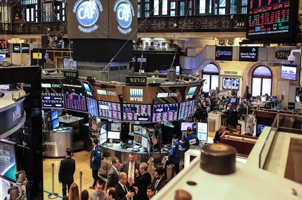 New York borsası perakende satış verilerinin ardından yatay seyirle açıldı New York borsası perakende satış verilerinin ardından yatay seyirle açıldı