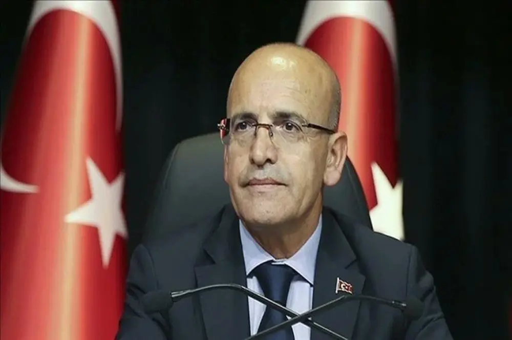Bakan Şimşek, yatırımcı toplantılarına katılmak için Londra'ya gitti Bakan Şimşek, yatırımcı toplantılarına katılmak için Londra'ya gitti