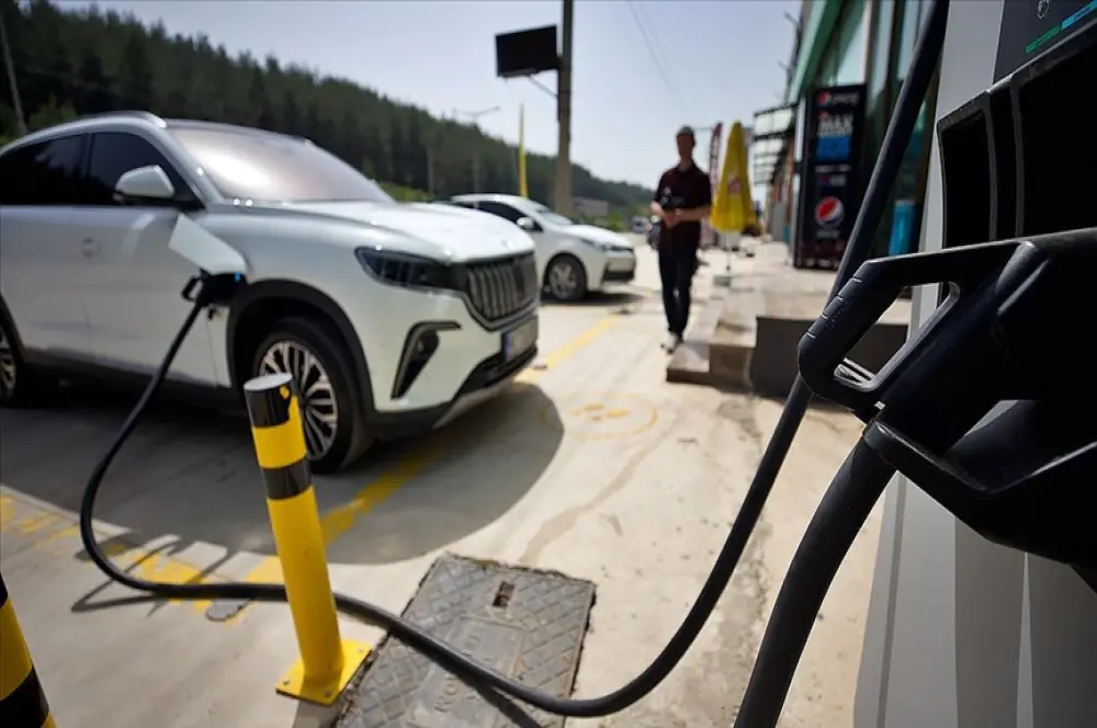Türkiye'de 5 ayda 27 bini aşkın elektrikli otomobil satıldı Türkiye'de 5 ayda 27 bini aşkın elektrikli otomobil satıldı