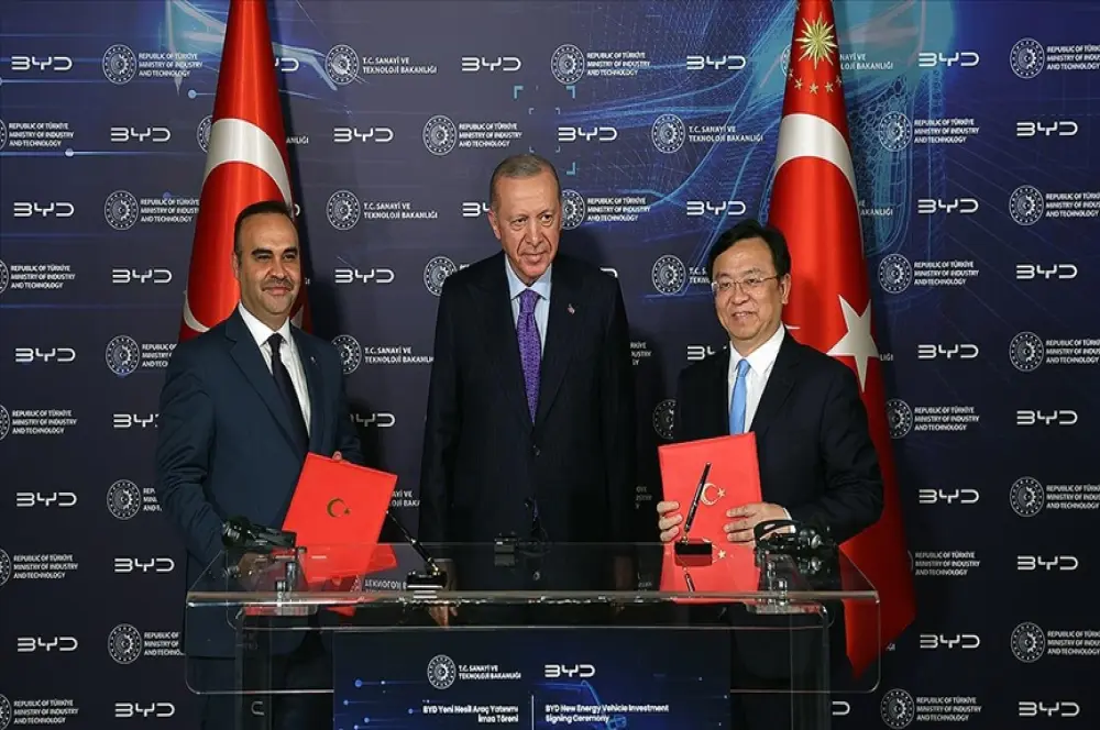 BYD ile Sanayi ve Teknoloji Bakanlığı arasında yatırım anlaşması imzalandı BYD ile Sanayi ve Teknoloji Bakanlığı arasında yatırım anlaşması imzalandı