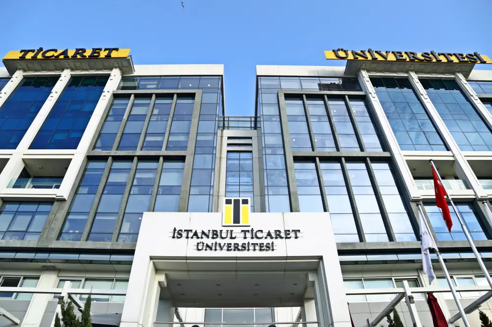İstanbul Ticaret Üniversitesi, öğrencilerini bekliyor İstanbul Ticaret Üniversitesi, öğrencilerini bekliyor