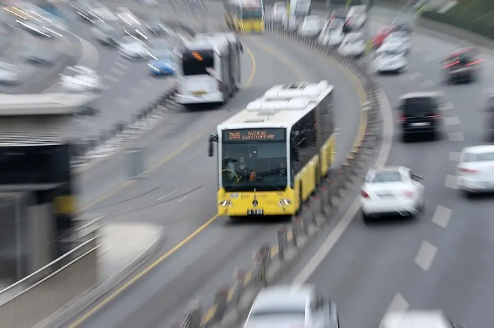 15 Temmuz'da, İstanbulkart sahiplerine toplu ulaşım ücretsiz 15 Temmuz'da, İstanbulkart sahiplerine toplu ulaşım ücretsiz