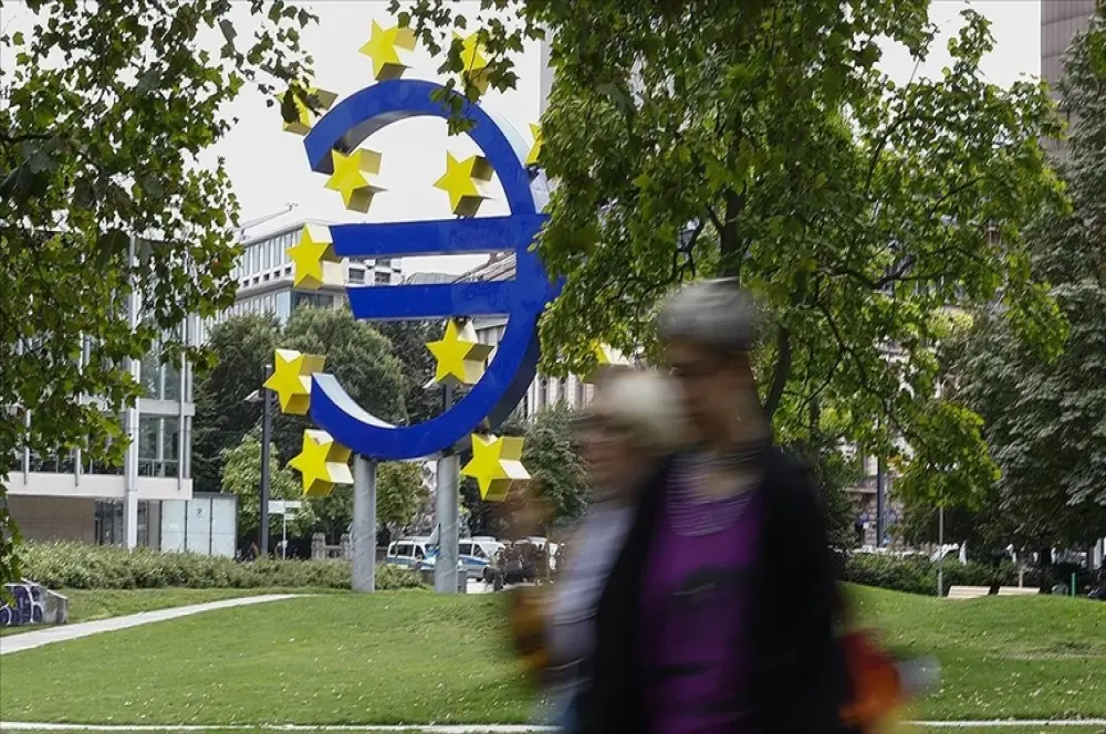 Euro Bölgesi'nde yıllık enflasyon yüzde 2.5 oldu Euro Bölgesi'nde yıllık enflasyon yüzde 2.5 oldu