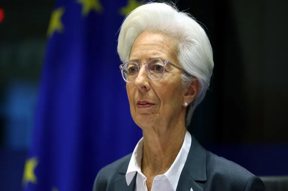 Lagarde faiz kararlarının veriye bağlı olmaya devam edeceğini söyledi Lagarde faiz kararlarının veriye bağlı olmaya devam edeceğini söyledi