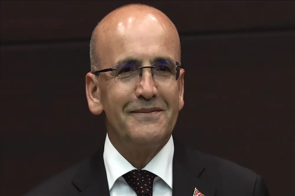 Bakan Şimşek: Yıllık enflasyonda belirgin düşüş öngörüyoruz Bakan Şimşek: Yıllık enflasyonda belirgin düşüş öngörüyoruz