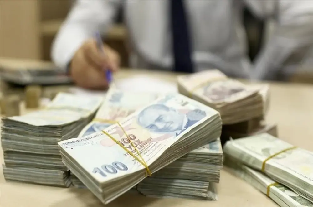 Hazine kefaletiyle kullandırılan kredi tutarı 913.5 milyar lirayı aştı Hazine kefaletiyle kullandırılan kredi tutarı 913.5 milyar lirayı aştı