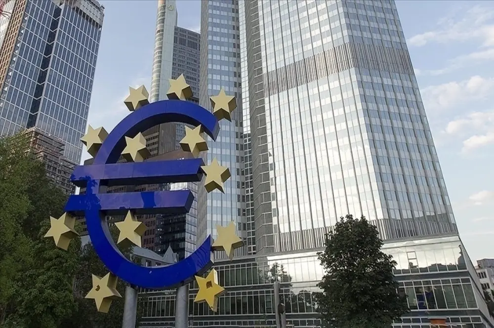Euro Bölgesi'nde yatırımcı güveni geriledi Euro Bölgesi'nde yatırımcı güveni geriledi