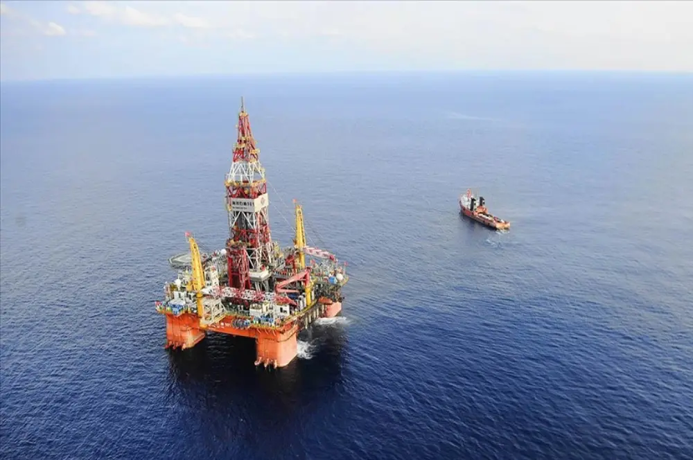 Güney Çin Denizi'nde 100 milyar metreküplük doğalgaz bulundu Güney Çin Denizi'nde 100 milyar metreküplük doğalgaz bulundu