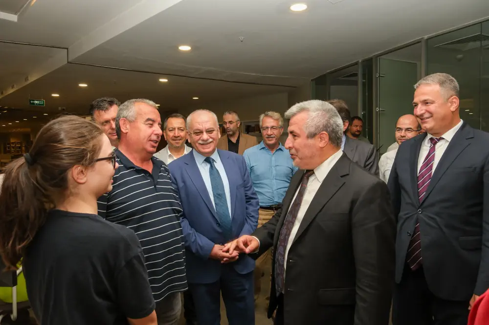 ÖSYM Başkanı kayıt yaptıran öğrencilerle buluştu ÖSYM Başkanı kayıt yaptıran öğrencilerle buluştu