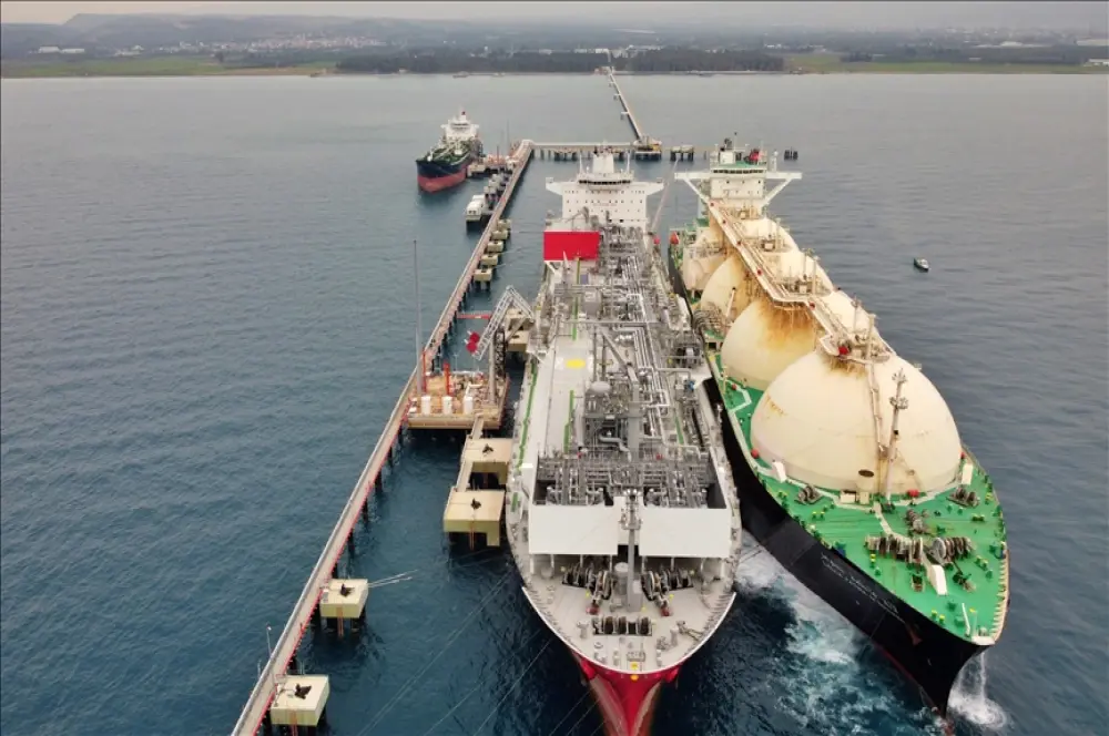 Katar, Kuveyt'e yıllık yaklaşık 3 milyon ton LNG tedarik edecek Katar, Kuveyt'e yıllık yaklaşık 3 milyon ton LNG tedarik edecek
