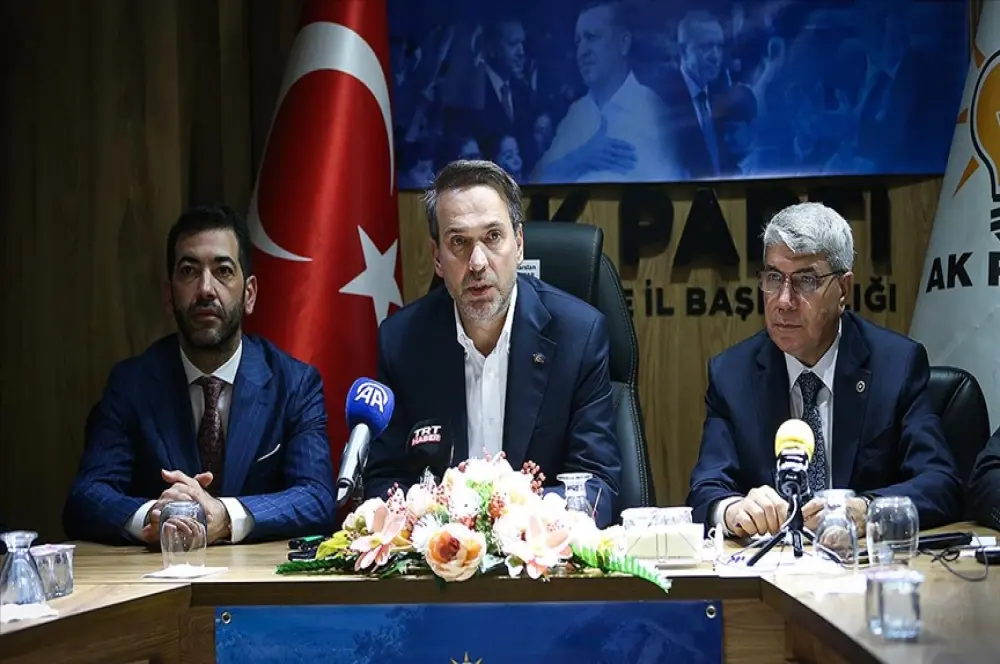 Bakan Bayraktar: Türkiye, kendi doğalgazını üreterek daha bağımsız olacak Bakan Bayraktar: Türkiye, kendi doğalgazını üreterek daha bağımsız olacak