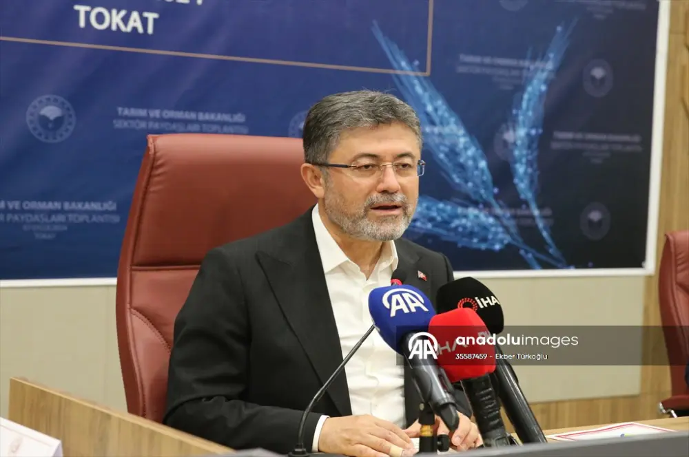 İşlenmeyen tarım arazileri ekonomiye kazandırılacak: Bakan Yumaklı'dan açıklama İşlenmeyen tarım arazileri ekonomiye kazandırılacak: Bakan Yumaklı'dan açıklama