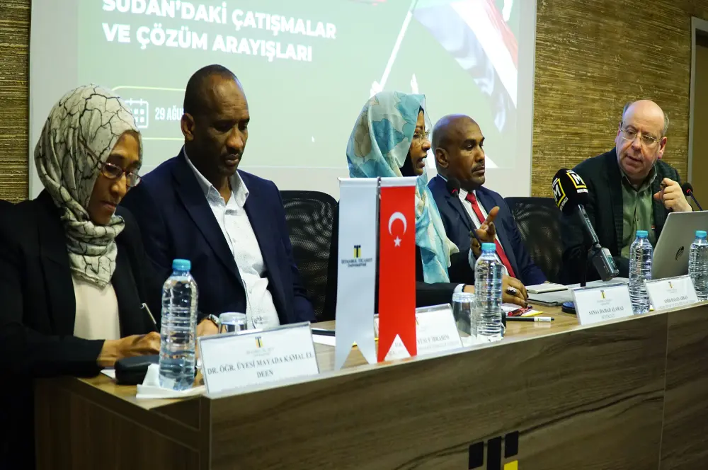 Sudan’daki iç savaş Türkiye’yi de ilgilendiriyor Sudan’daki iç savaş Türkiye’yi de ilgilendiriyor