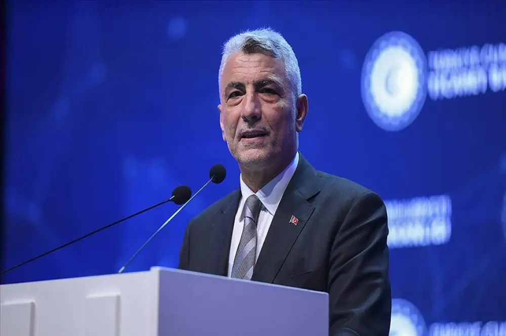 Dış ticaret dengesindeki olumlu gelişmeler makroekonomik istikrarı güçlendiriyor Dış ticaret dengesindeki olumlu gelişmeler makroekonomik istikrarı güçlendiriyor