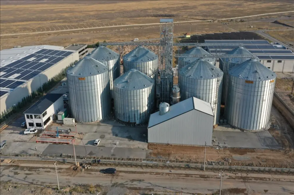 Iğdır'da hububatta katma değer sağlayacak 50 bin tonluk silo Iğdır'da hububatta katma değer sağlayacak 50 bin tonluk silo
