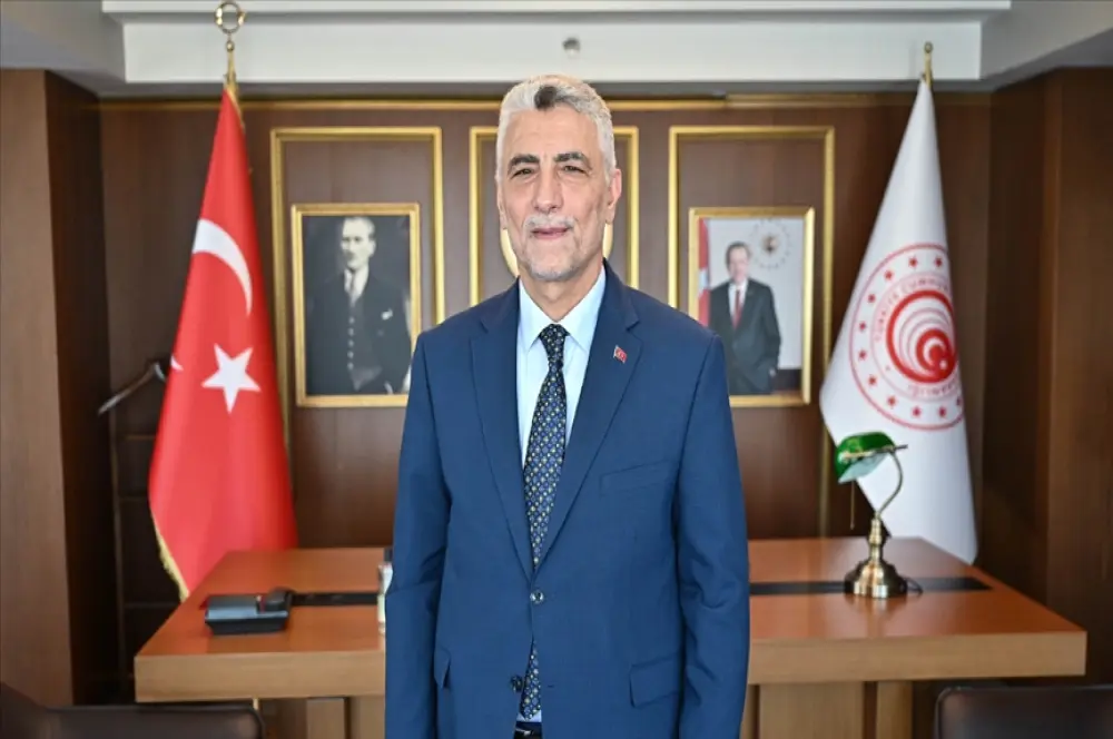 Bakan Bolat açıkladı: 300'den fazla Türk firması 1350 birebir görüşme yaptı Bakan Bolat açıkladı: 300'den fazla Türk firması 1350 birebir görüşme yaptı