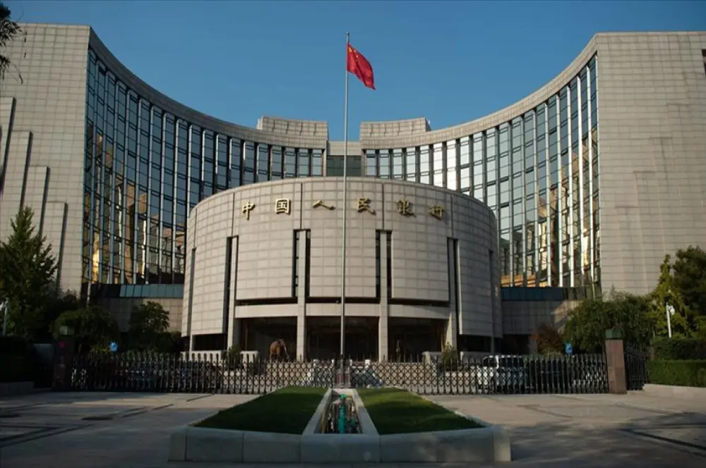 Çin Merkez Bankası Başkanı duyurmuştu! 50 baz puan düşürüldü Çin Merkez Bankası Başkanı duyurmuştu! 50 baz puan düşürüldü