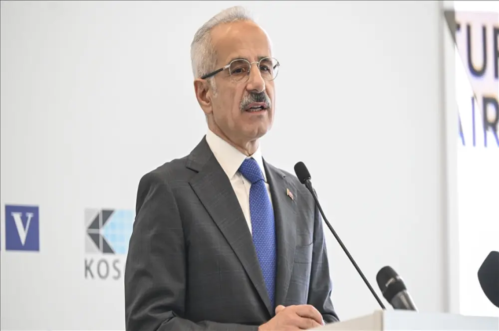 Ulaştırma ve Altyapı Bakanı Uraloğlu: Rize-Antalya uçuşları gündemimizde Ulaştırma ve Altyapı Bakanı Uraloğlu: Rize-Antalya uçuşları gündemimizde