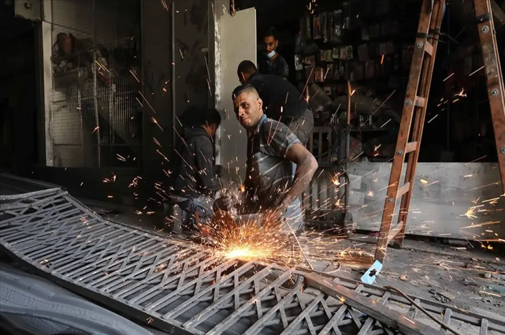 ‘Çalışma izni’ kriterleri güncellendi: Bugünden itibaren yürürlüğe girdi ‘Çalışma izni’ kriterleri güncellendi: Bugünden itibaren yürürlüğe girdi