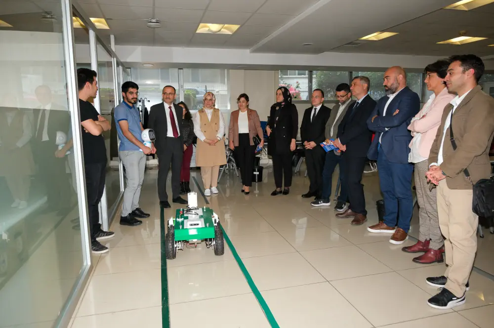 Erasmus+ projelerinde gençlere kariyer fırsatı Erasmus+ projelerinde gençlere kariyer fırsatı