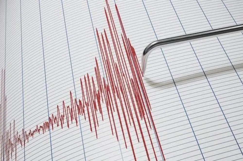 DEPREM Mİ OLDU? SON DAKİKA: Afyonkarahisar'da korkutan deprem!