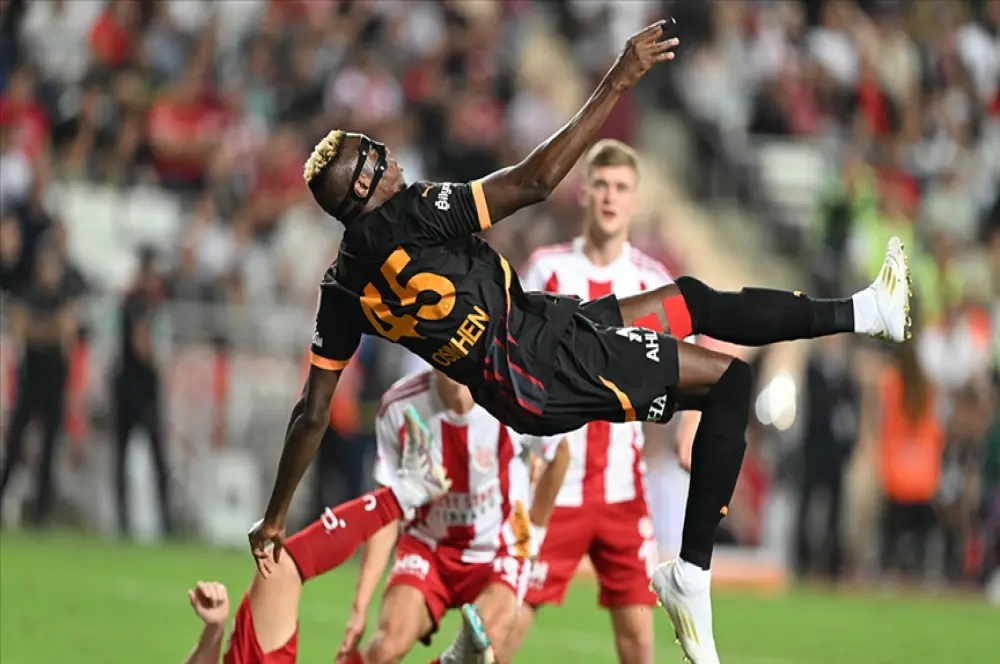 İşte dünyanın en iyi 100 futbolcusu: Süper Lig’den 1 isim listede... İşte dünyanın en iyi 100 futbolcusu: Süper Lig’den 1 isim listede...