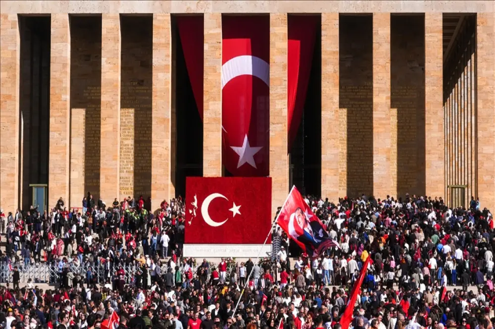 Cumhuriyet'in 101. yılı kutlanıyor Cumhuriyet'in 101. yılı kutlanıyor