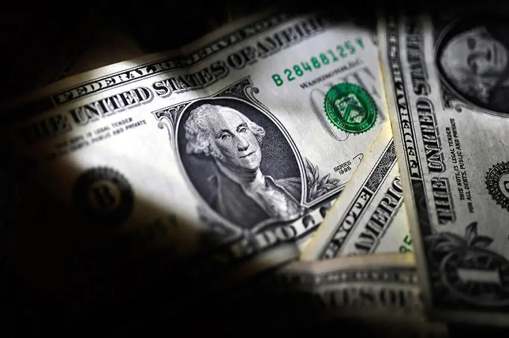 Dolarizasyonun beli kırıldı: Döviz mevduatı 6 yılın dibinde Dolarizasyonun beli kırıldı: Döviz mevduatı 6 yılın dibinde
