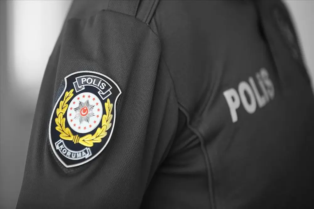 SON DAKİKA: Polise 2. emeklilik imkanı! Meclis'e sunuldu SON DAKİKA: Polise 2. emeklilik imkanı! Meclis'e sunuldu