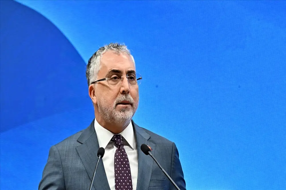 Bakan Işıkhan: İşsizlikte 11 yılın en düşük seviyesine ulaştık Bakan Işıkhan: İşsizlikte 11 yılın en düşük seviyesine ulaştık