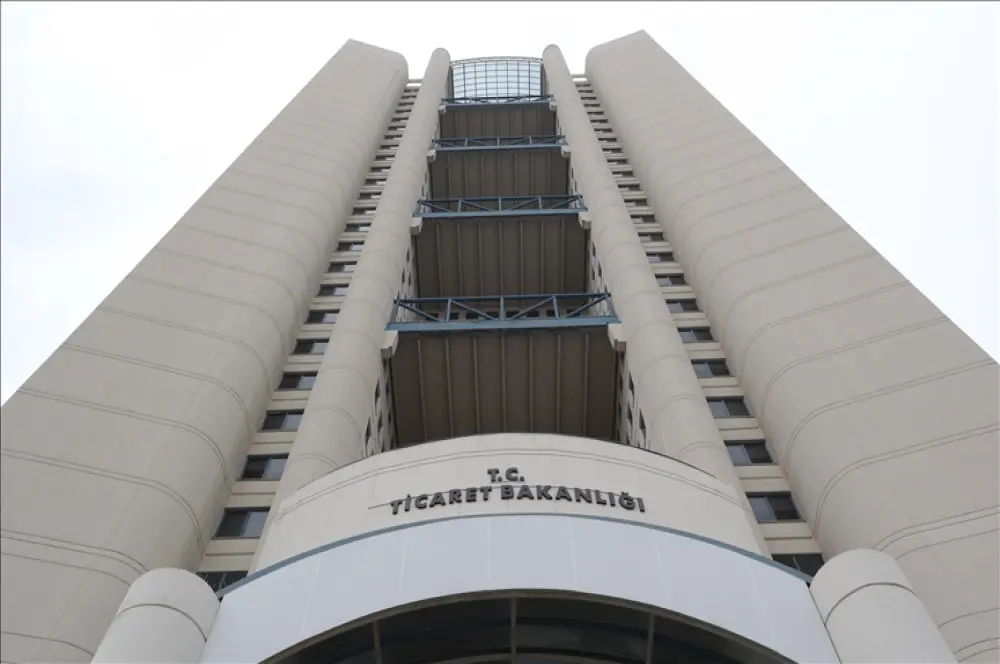 Kaçakçılık ve yasa dışı ticari faaliyetlerle mücadele kararlılıkla sürdürülüyor Kaçakçılık ve yasa dışı ticari faaliyetlerle mücadele kararlılıkla sürdürülüyor