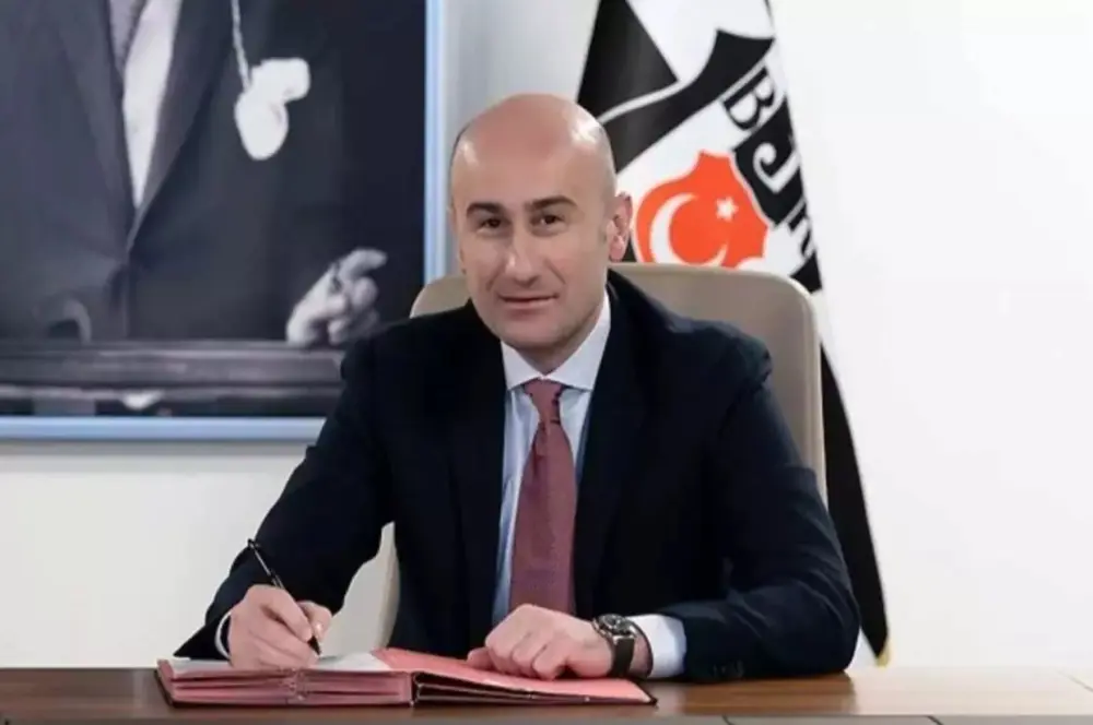 SON DAKİKA: Beşiktaş'ta yeni başkan Hüseyin Yücel oldu SON DAKİKA: Beşiktaş'ta yeni başkan Hüseyin Yücel oldu