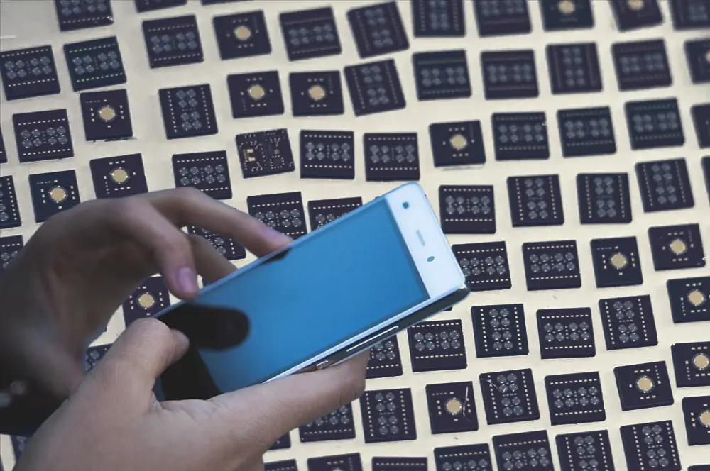 Türkiye'de telefon şarj ömrünü 1 yıla çıkaracak çalışma! Türkiye'de telefon şarj ömrünü 1 yıla çıkaracak çalışma!