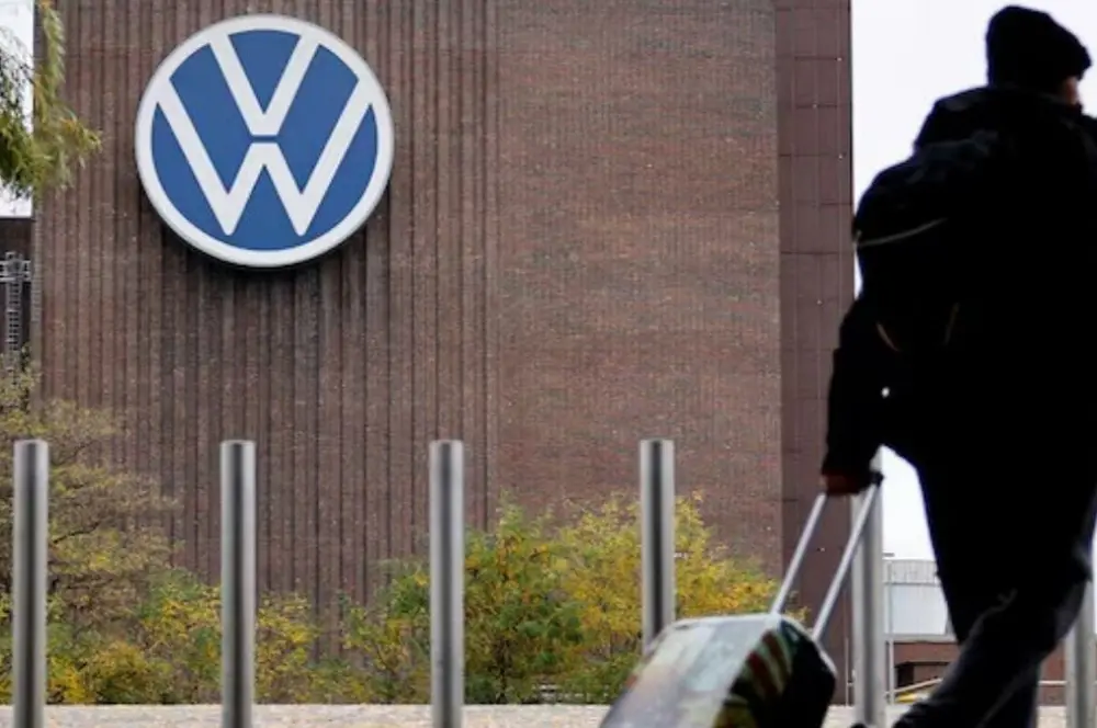 Volkswagen'de işçi krizi! Fabrikalar greve gidiyor Volkswagen'de işçi krizi! Fabrikalar greve gidiyor