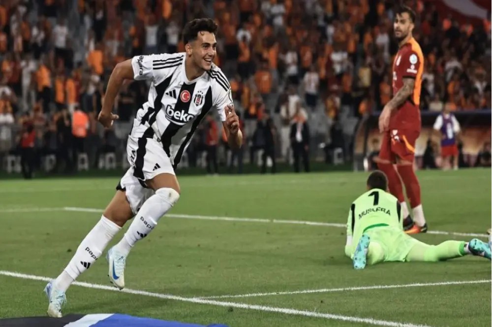 Futbolun yıldızları açıklandı! İşte en iyi 50 genç futbolcu: 2 Türk oyuncu var Futbolun yıldızları açıklandı! İşte en iyi 50 genç futbolcu: 2 Türk oyuncu var