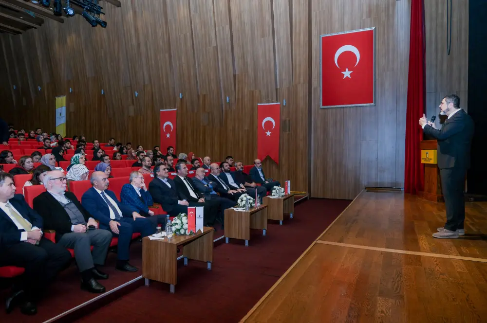 Teknolojiyle insanlar yakınlaştı, insanlık uzaklaştı Teknolojiyle insanlar yakınlaştı, insanlık uzaklaştı