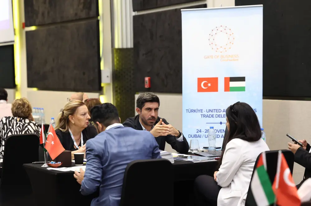 Serbest bölgede ticaret için Dubai’ye heyet Serbest bölgede ticaret için Dubai’ye heyet