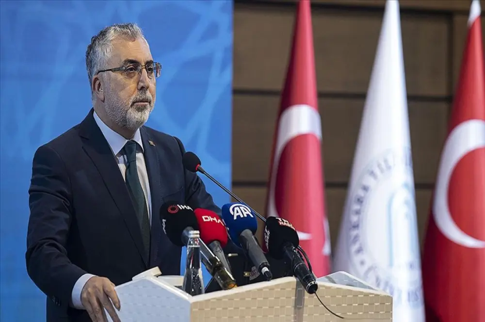Asgari ücret toplantısı öncesi Bakan Işıkhan'dan açıklama! Asgari ücret toplantısı öncesi Bakan Işıkhan'dan açıklama!